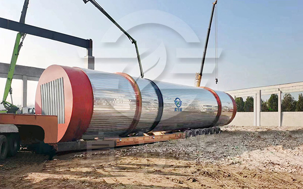 發(fā)酵飼料烘干機(jī)吊裝現(xiàn)場(chǎng) 發(fā)酵飼料烘干機(jī)吊裝現(xiàn)場(chǎng)